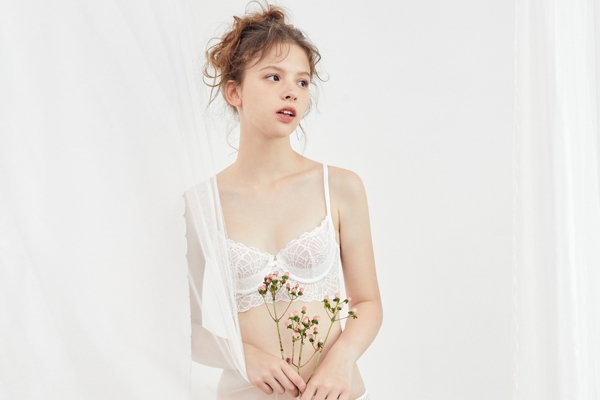 传明酸玻尿酸搭配效果好(传明酸和玻尿酸)