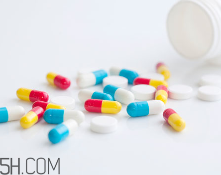 素颜霜和防晒霜的使用方法(素颜霜和防晒霜的使用方法)