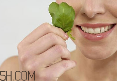 玩手机也会导致口臭吗(长时间玩手机会口臭是真的吗?)