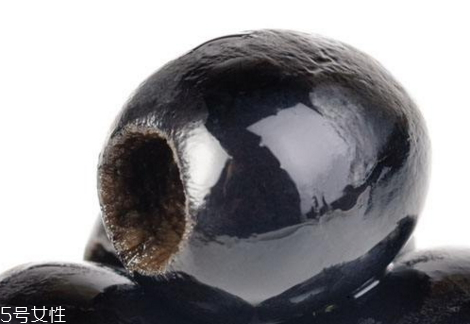 黑橄榄的功效和作用及禁忌,黑橄榄的功效和作用图片