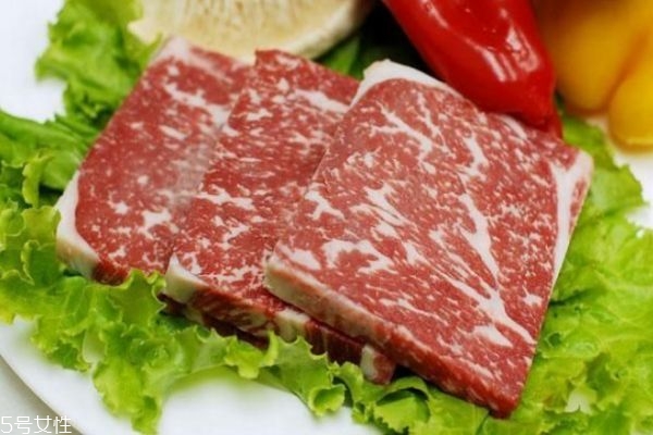 绿色不全是衍射(衍射平显为什么是绿色的)