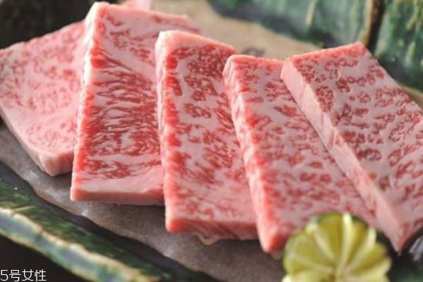 神户牛肉为什么那么贵(神户牛肉为什么那么贵)