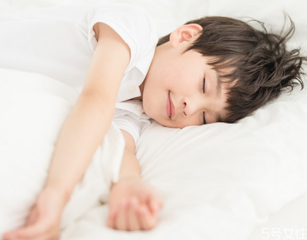 孩子长期便秘怎么办(孩子长期便秘怎么办什么方法最有效)