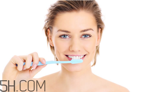 牙齿矫正后怎么刷牙(矫正期间怎么刷牙)