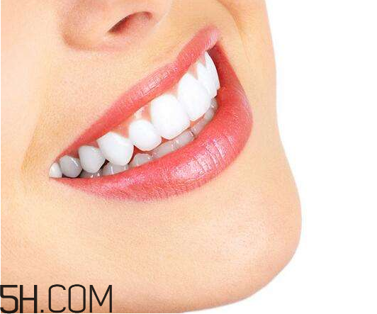 烤瓷牙的日常护理(烤瓷牙要怎么保养)