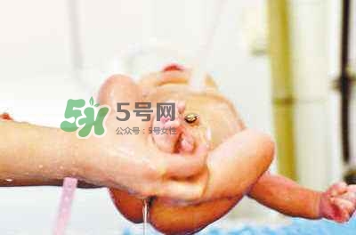 乳液可以托运吗(超过100ml的乳液可以托运吗) 乳液可以托运吗(超过100ml的乳液可以托运吗)