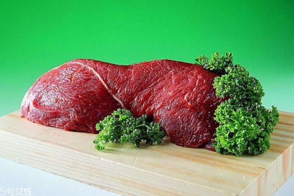 幼儿可以用成人的退热贴吗(成人可以用儿童退热贴吗)