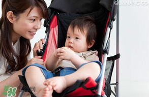 白内障会遗传下一代吗,白点癫风遗传吗