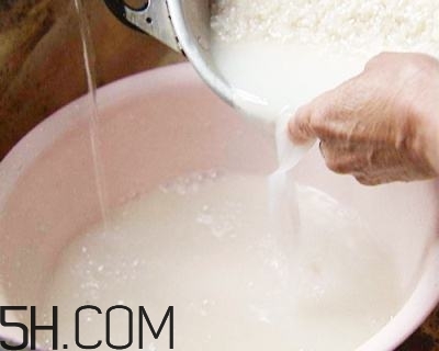 筷子发霉了怎么办(筷子发霉了怎么办怎么把它清洗掉)