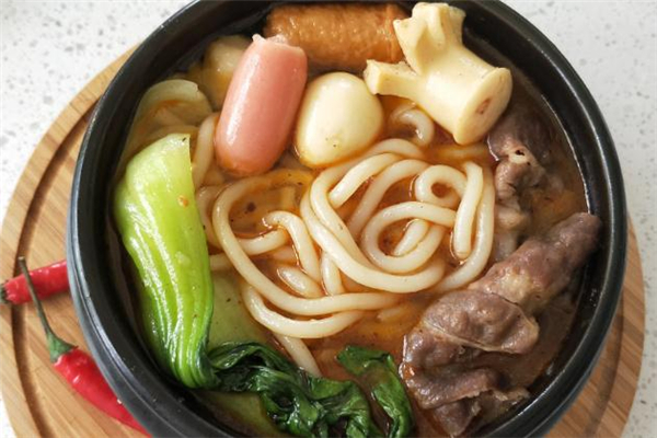 砂锅米线怎么做好吃(怎么做米线好吃)