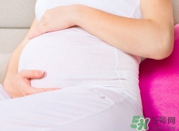 妇科病流黄水是啥病,下面流黄水是什么原因造成的? 妇科病流黄水是啥病,下面流黄水是什么原因造成的?