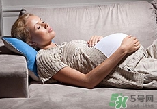 怀孕五个多月总是容易出汗什么原因,怀孕五个月半夜出汗是什么原因