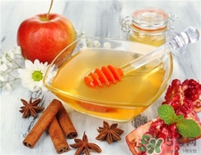 孕晚期喝蜂蜜水有助于顺产吗,产前喝蜂蜜水有助于顺产吗 孕晚期喝蜂蜜水有助于顺产吗,产前喝蜂蜜水有助于顺产吗