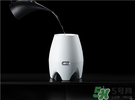 海蓝之谜vs雅诗兰黛面霜(雅诗兰黛面霜和海蓝之谜面霜哪一款好)