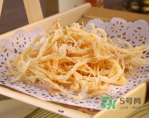 鱿鱼丝能放冰箱吗,鱿鱼丝放冰箱能保存多久