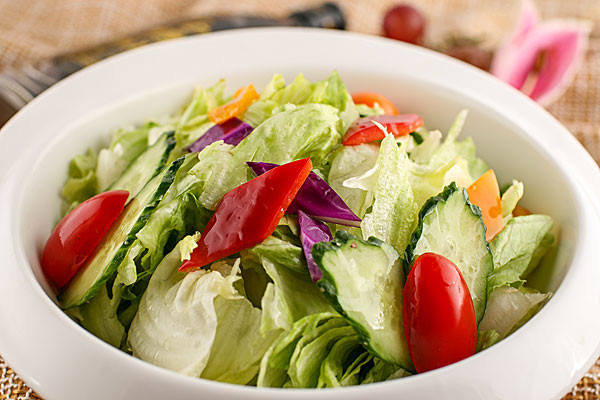 预防宝宝摔到头部(婴儿摔到头部)