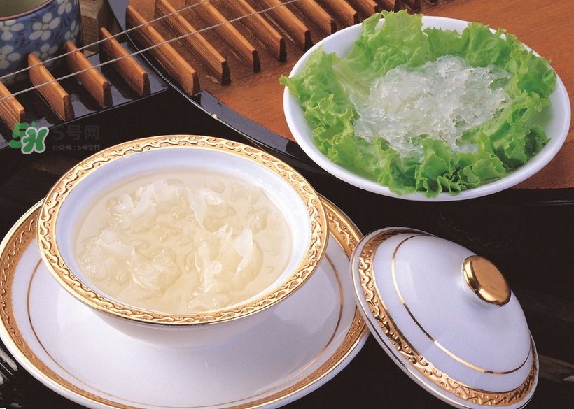 银耳和燕窝的营养价值一样吗,银耳的营养跟燕窝的营养是一样的吗