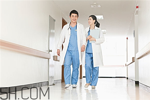 沙眼如何诊断(怎么看沙眼)