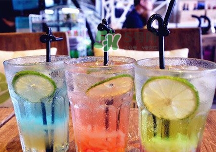 苏打水可以降尿酸吗?,什么品牌的苏打水降尿酸