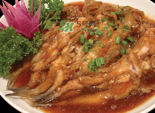 龙头鱼脂肪含量高吗,鱼头的脂肪含量高吗