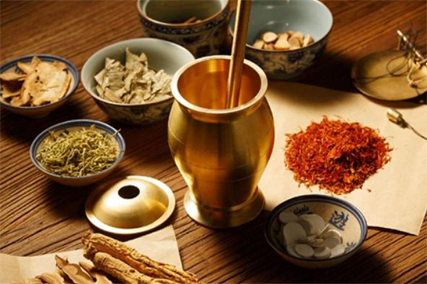 中药什么时候喝最好(中药什么时候喝最好饭前还是饭后)