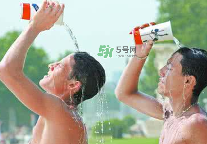 夏季吃什么防中暑,夏季防止中暑喝什么