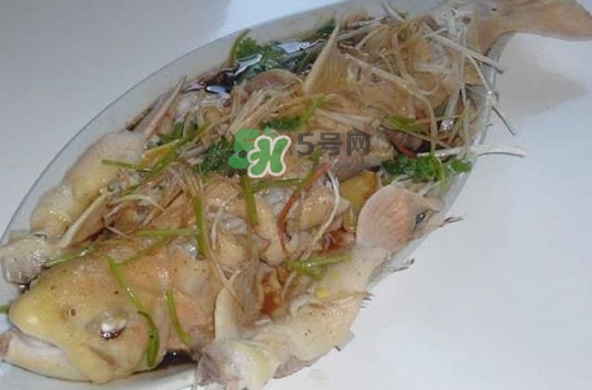 金鳟鱼怎样做好吃,金鳟鱼的做法窍门