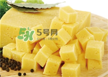 过期的芝士吃了有什么影响,吃过期芝士会食物中毒吗