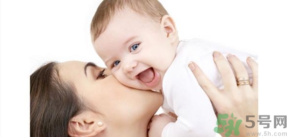 12个月的宝宝不爱吃饭是怎么回事,30个月宝宝不爱吃饭怎么办 12个月的宝宝不爱吃饭是怎么回事,30个月宝宝不爱吃饭怎么办