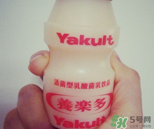 养乐多和酸奶有什么区别,养乐多和酸奶的区别