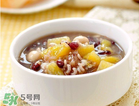 新鲜莲子怎么煲汤,新鲜莲子怎么煲汤比较好