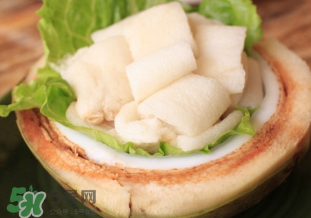 椰子鸡汤底的做法,椰子鸡的汤底怎么做