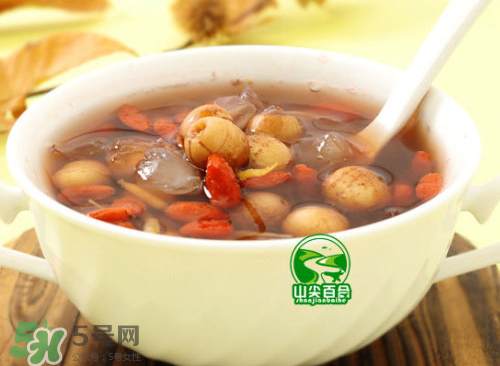 莲子熬粥需要去芯吗,莲子煮粥要去芯吗 莲子熬粥需要去芯吗,莲子煮粥要去芯吗