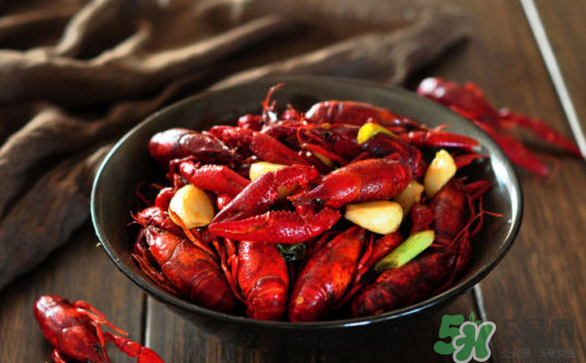 啤酒麻辣小龙虾做法窍门,啤酒麻辣小龙虾做法视频