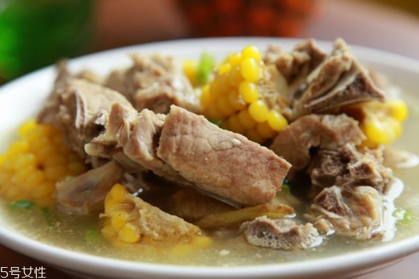 排骨炖什么好吃又有营养(排骨炖什么好吃又有营养 炖汤) 排骨炖什么好吃又有营养(排骨炖什么好吃又有营养 炖汤)