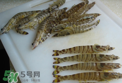 九节虾不能和什么一起吃,虾不能和啥一起食用