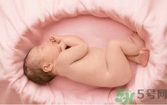 凡士林护唇膏怎么用(凡士林护唇膏怎么用) 凡士林护唇膏怎么用(凡士林护唇膏怎么用)