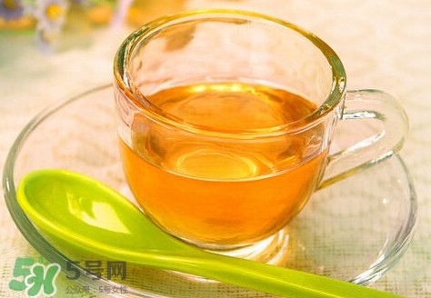 蜂蜜不能和什么一起吃会食物中毒,蜂蜜不能和什么一起吃会中毒 蜂蜜不能和什么一起吃会食物中毒,蜂蜜不能和什么一起吃会中毒