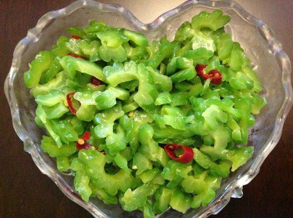 孕妇吃苦瓜好吗,孕妇能吃苦瓜不