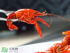 潜江油焖大虾做法视频教程,潜江油焖大虾做法的步骤