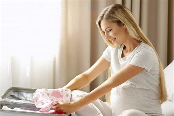 孕早期穿高跟鞋的危害,高跟鞋对孕妇的影响