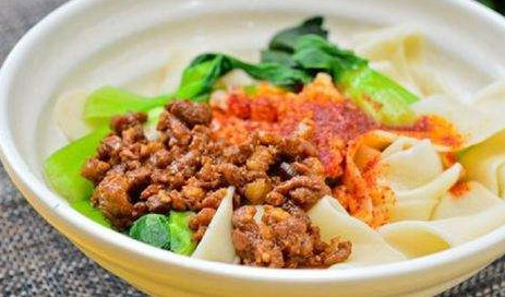 陕西油泼面的正宗做法窍门,陕西油泼面的正宗做法视频