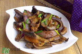 黄鳝怎么炖,黄鳝焖黄豆的做法