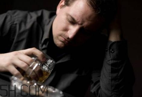 前列腺肥大常见症状(前列腺肥大什么症状表现)