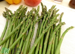 吃芦笋过敏的症状,吃芦笋过敏的症状是什么样的 吃芦笋过敏的症状,吃芦笋过敏的症状是什么样的