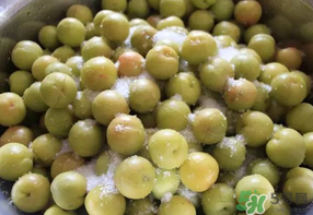 腌制李子的方法,怎么腌制李子又脆又好吃