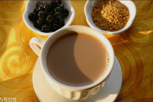 坐月子期间可以喝奶茶不,月子期间可以喝奶茶不