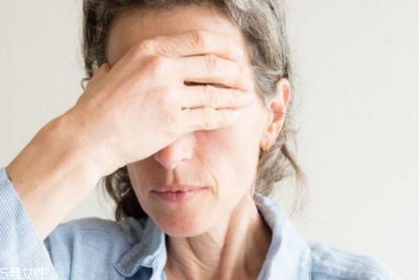 闭经是怎么回事引起的,闭经是怎么回事?