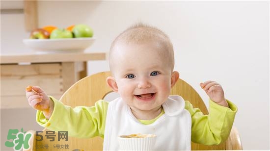 辅食冷冻后怎么解冻,宝宝辅食冷冻后直接拿出解冻可以吗