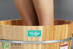 坐月子洗脚注意事项,月子里洗脚注意什么